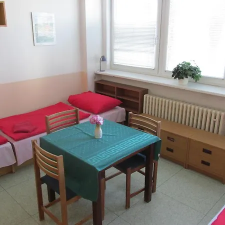 호스텔 모드라 *