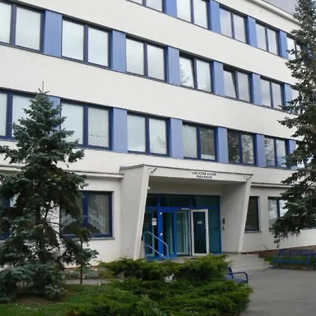 Hostel Modrá