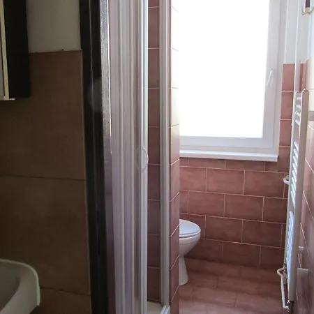 Hostel Modrá *